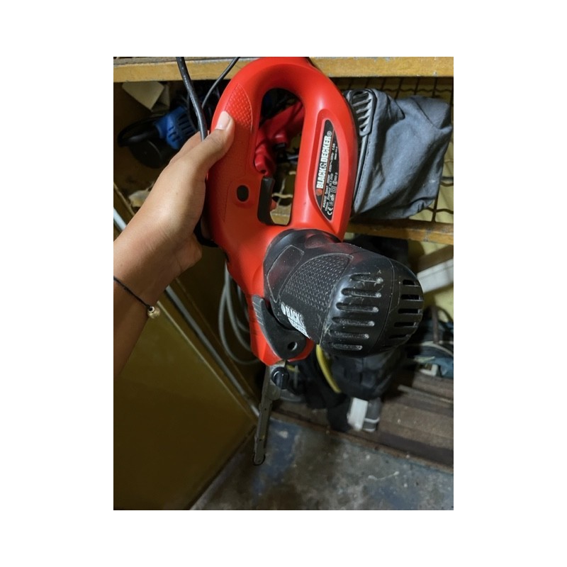 1 ponceuse à bec BLACK & DECKER KA293E