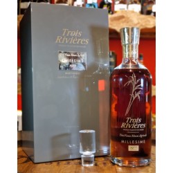 TROIS RIVIERES - Millésime 1977