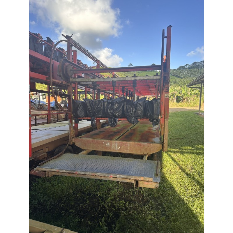 2 remorques penderie à bananes BRIMONT RPB 48