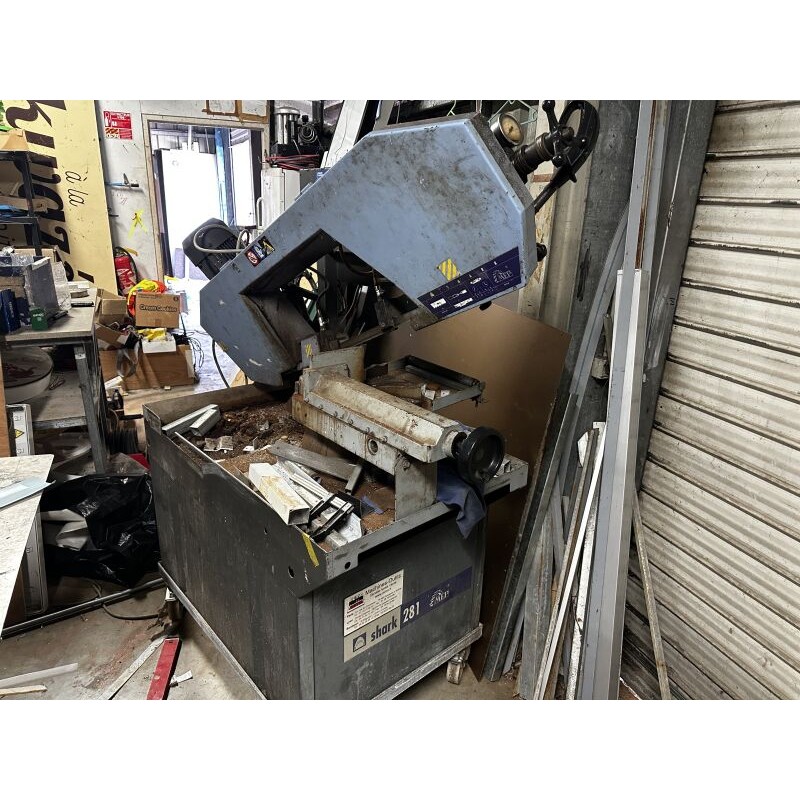 1 scie à ruban pour métaux SHARK 281