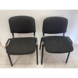 1 fauteuil de bureau avec appui-tête 1 paire de chaises visiteur garniture de mousse et tissu