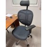 1 bureau + 1 caisson en fibres de bois 1 fauteuil de bureau avec appui-tête 1 chaise visiteur