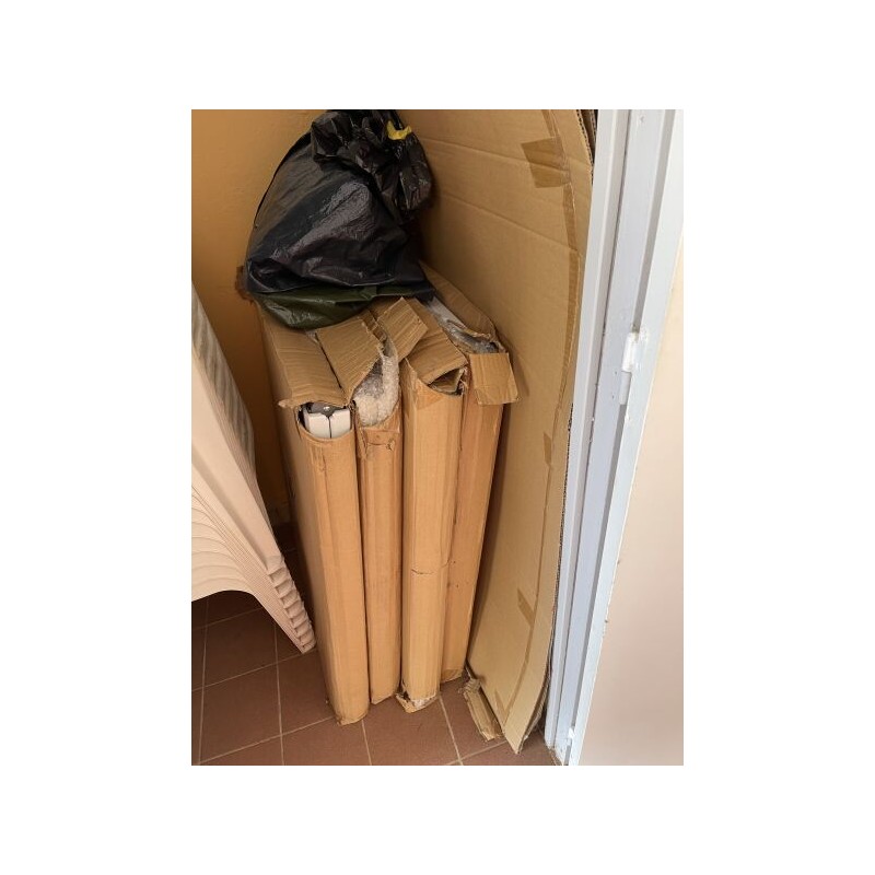 1 lot de 4 tables pliantes 1 lot de 9 fauteuils d'extérieur en PVC