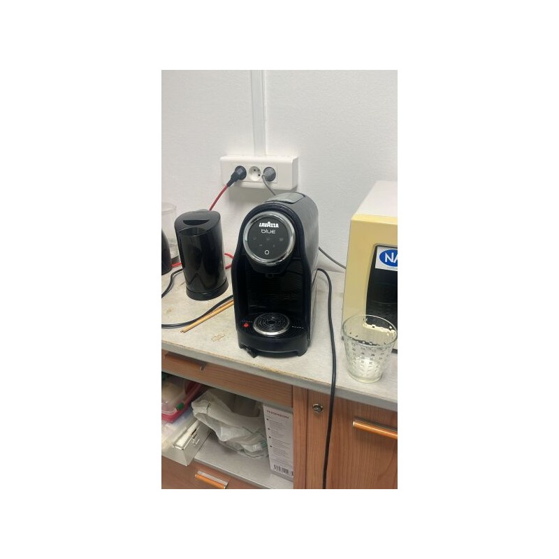 1 cafetière LAVAZZA 1 cafetière KRUPS