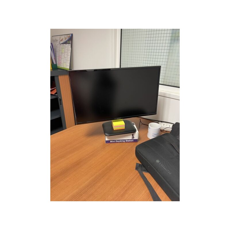 1 support ordinateur BLUESTOCK