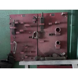 1 panneau mural en tôle FACOM