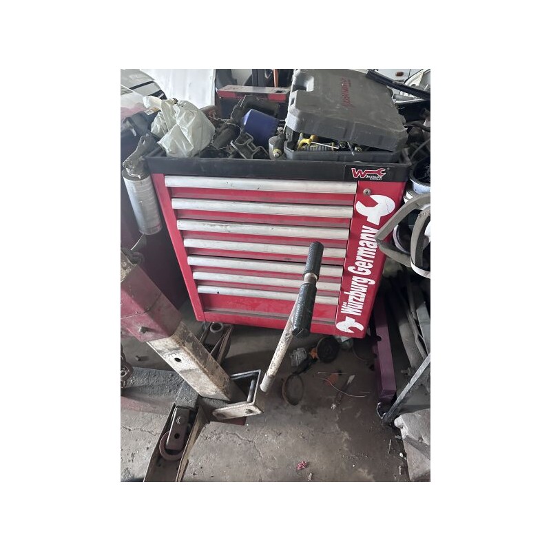 1 desserte d'outillage WURZBURG et son contenu (clés, tournevis, divers)