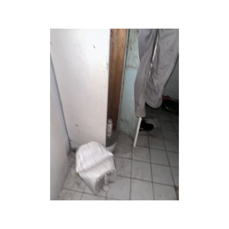 1 vestiaire en métal