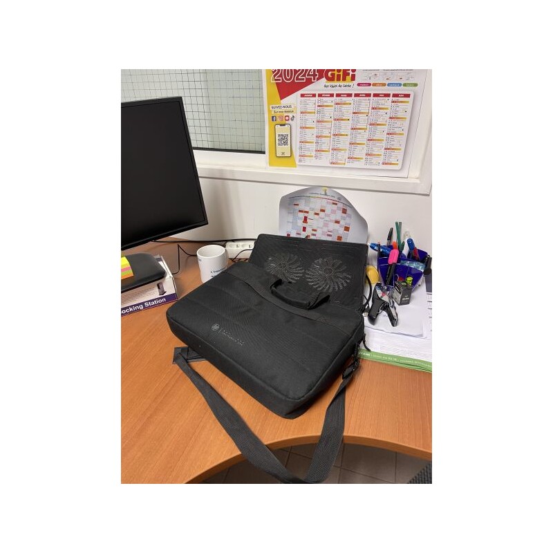 1 support ordinateur BLUESTOCK