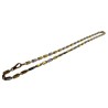 Collier en or jaune et gris 750 millièmes (18K) à mailles quadrangulaires. Poids : 22,70 g Longueur : 50 cm
