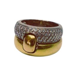 Double anneau en or jaune et gris 750 millièmes (18K), le second étant pavé d'environ 65 diamants en brillant 0,02cts et en sert