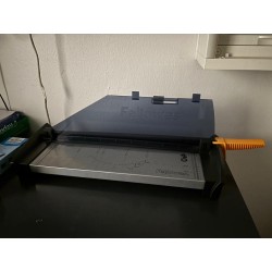 1 massicot FELLOWES