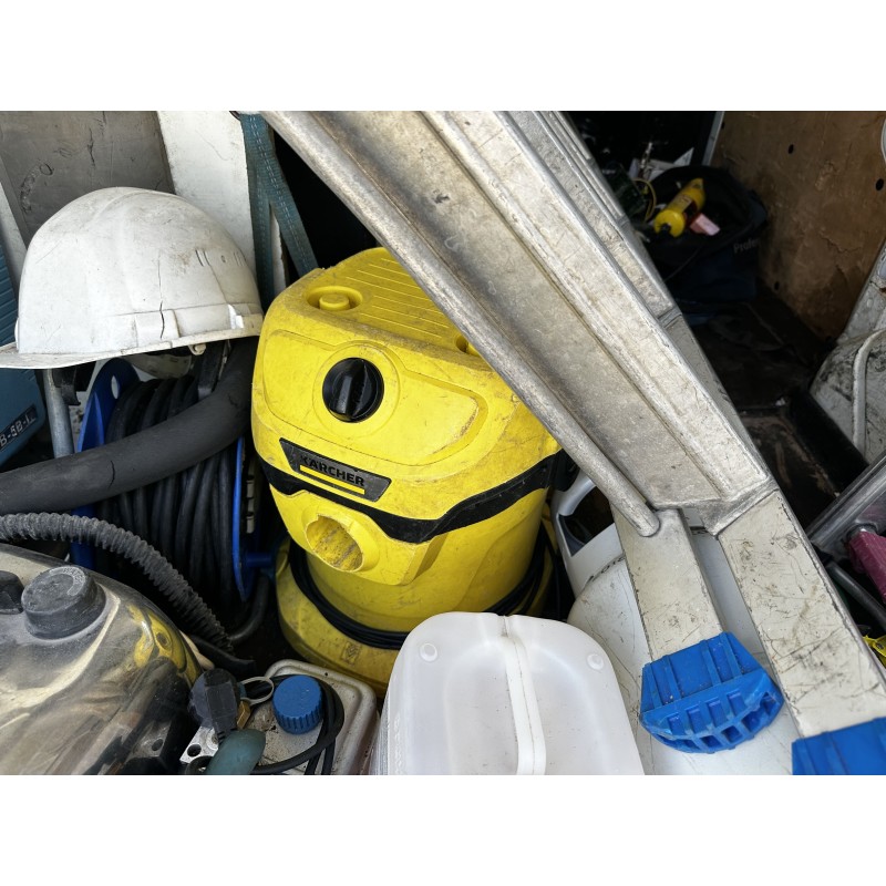 1 aspirateur KARCHER