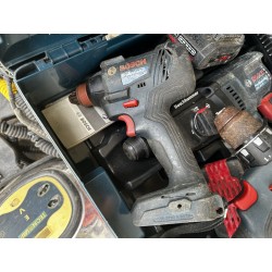 1 clé à choc BOSCH GDX 18v180