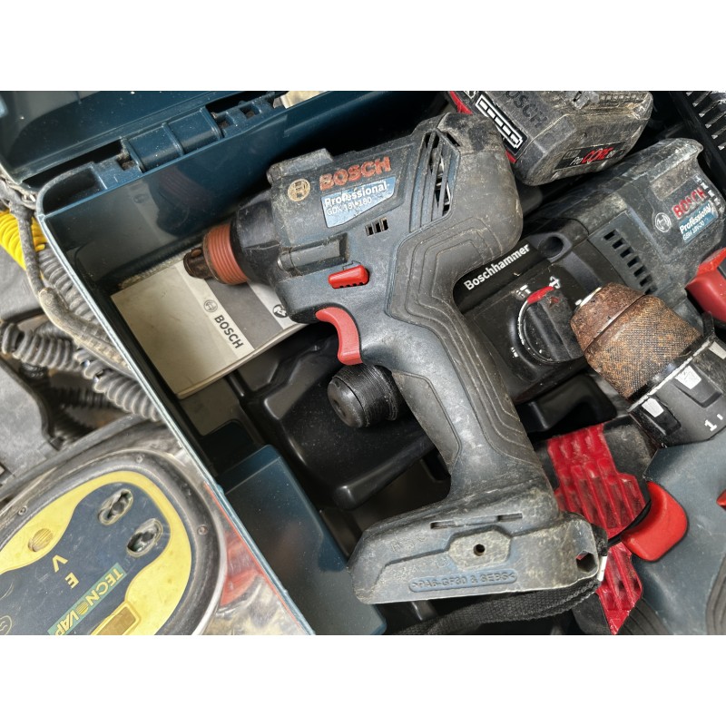 1 clé à choc BOSCH GDX 18v180