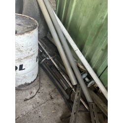 1 lot de ferrailles