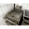 1 grande friteuse sans marque apparente