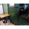 15 tables en bois, plateau carré 38 chaises en résine, pieds en bois 7 petites tables en bois, plateau carré