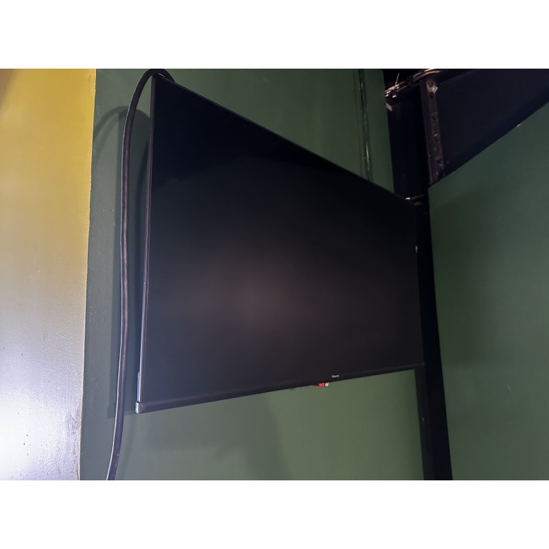1 télévision HISENSE (moyen format)