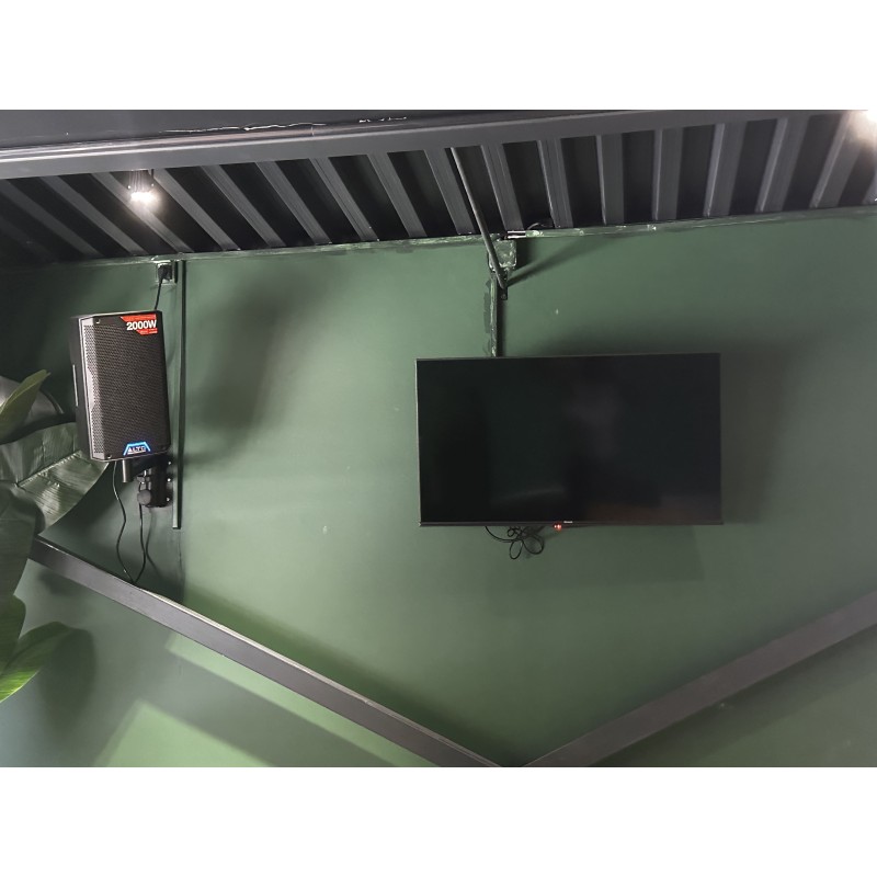 1 télévision HISENSE (moyen format)