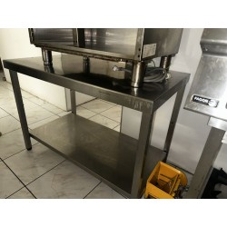 1 table chef en inox H : 80 cm - L : 120 cm - Pr : 70 cm