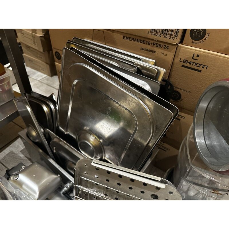 25 bacs gastro dépareillés en inox