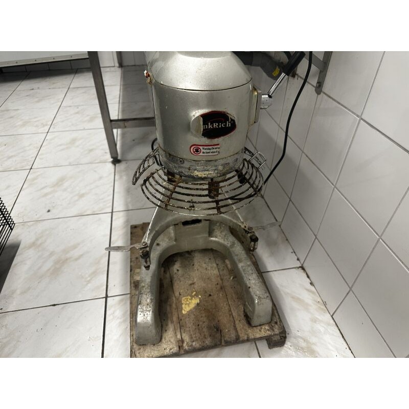 1 pétrin INKRICH incomplet B10