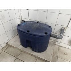 1 bac à graisse en plastique