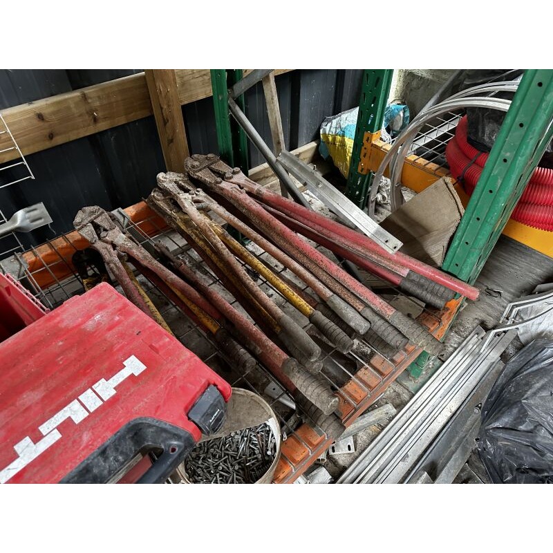 1 lot de pinces coupantes (environ 6)