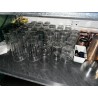 Environ 100 verres dépareillés en verre et en cuivre dont verres à eau, à cocktails, verres à pied, et divers