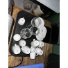 1 partie de service à thé-café dépareillé en porcelaine comprenant 9 tasses et 9 sous-tasses (rassemblé avec lot précédent)