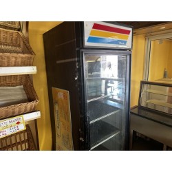 1 armoire à boissons TRUE