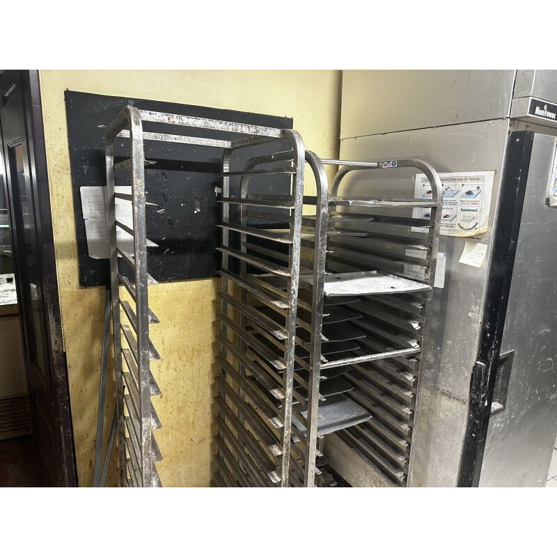 1 échelle à pâtisserie en métal 20 niveaux 1 échelle à pâtisserie en métal 17 niveaux 9 échelles à pâtisserie en métal 15 niveau