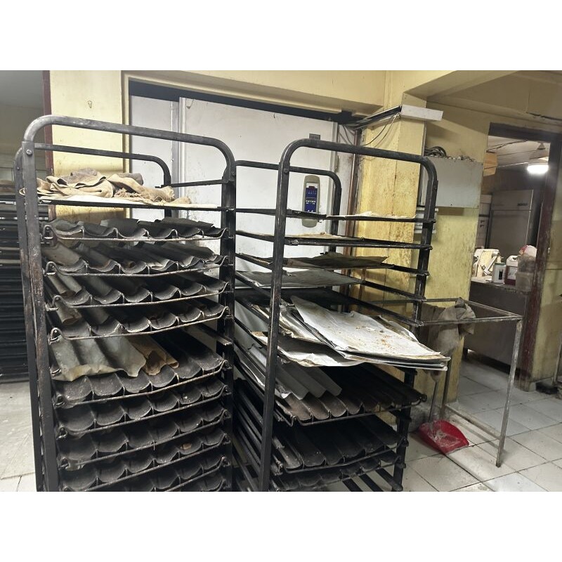 1 échelle à pâtisserie en métal 20 niveaux 1 échelle à pâtisserie en métal 17 niveaux 9 échelles à pâtisserie en métal 15 niveau