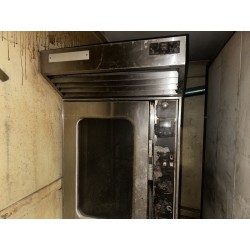 1 four ventilé signalé en panne de thermostat (à changer)