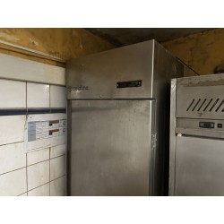 1 armoire froid négatif COLDLINE (moteur à l'étage)