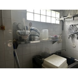 2 étagères suspendues en inox