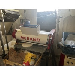 1 façonneuse à pâte MERAND