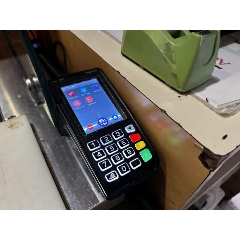1 terminal de paiement électronique INGENICO desk/5000