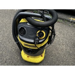 1 aspirateur KARCHER MV5 PREMIUM