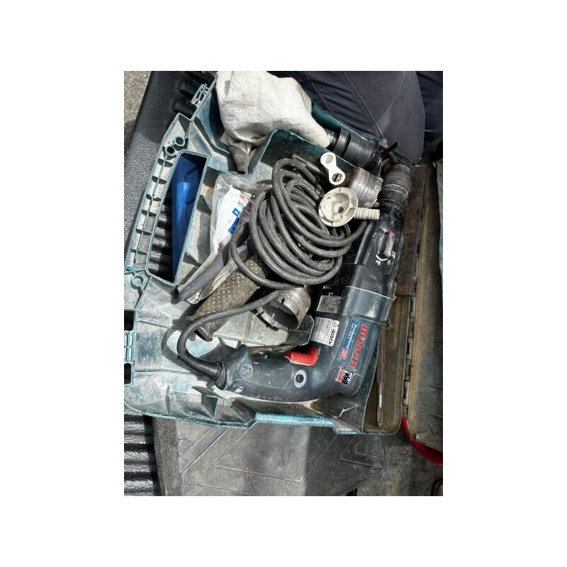 1 perceuse BOSCH GBH 2 26 F