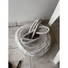 2 rouleaux de Feuillard dure 50m neuf (+ 1 entamée ) 2 boîtes de boucles neuves 9 sachets de cavalier sur tige jaune (+ 1 sachet