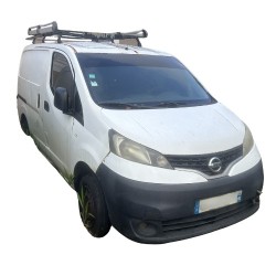 NISSAN NV 200