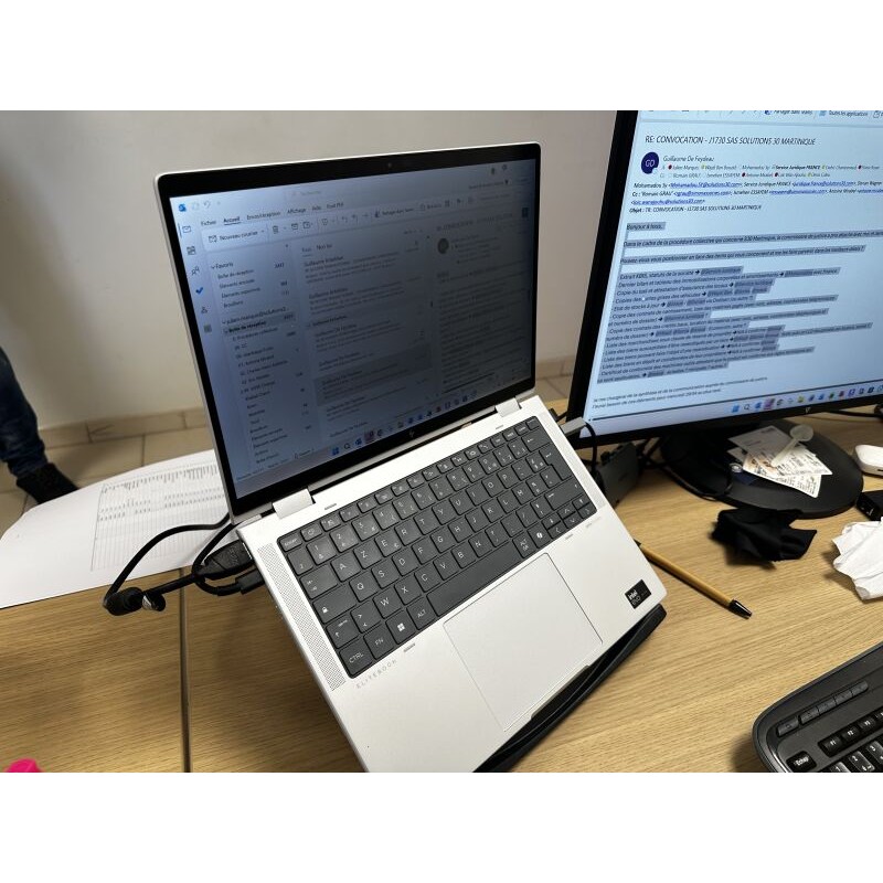 1 support d'ordinateur portable