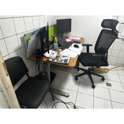 1 écran V7 L27HAS2K 1 écran IIYAMA PROLITE 82483HS