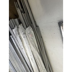 Case 92 1 carton de 5 sacoches à outils équipement Case 140 1 carton 15 casques antibruit DELTA PLUS Case 90 2 cartons de 10 lun