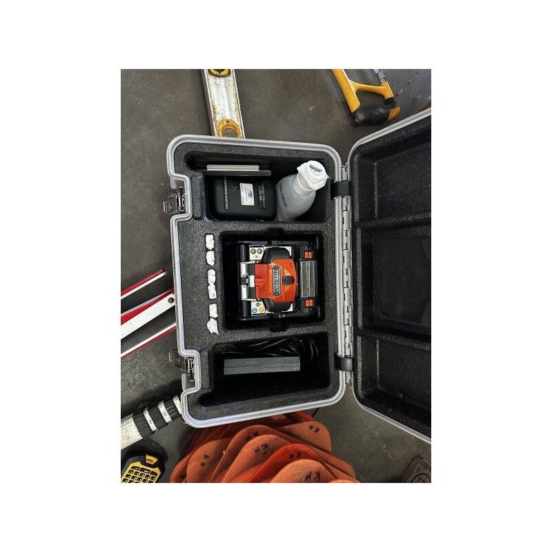 Case 45 1 soudeuse SUMITOMO ÉLECTRIC type-72c+