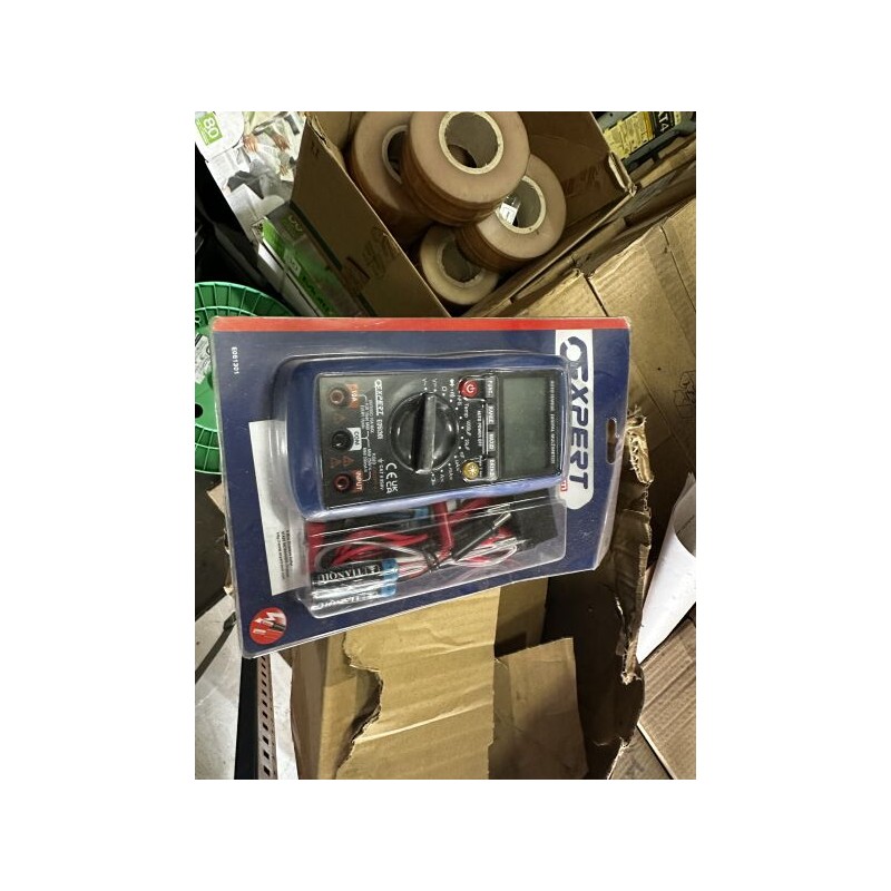 Case 34 1 multimètre OEXPERT E061301