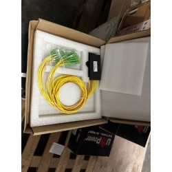 Case 113 8 boîtes de coupleurs PLC splitter : S/N:Q1818360800001