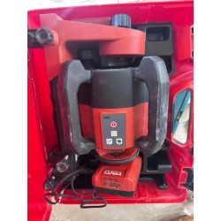 1 niveau laser rotatif HILTI PR30 HVS et sa mallette 1 trépied 1 niveau à bulle